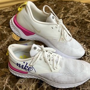 Nike W Odyssey React 2 FK JDI Women's size us 11. Once loved & cherished, used.